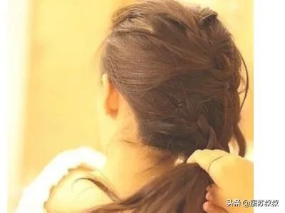 韩式麻花辫怎么编侧边麻花辫扎法图解？