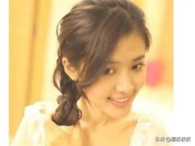 韩式麻花辫怎么编侧边麻花辫扎法图解？