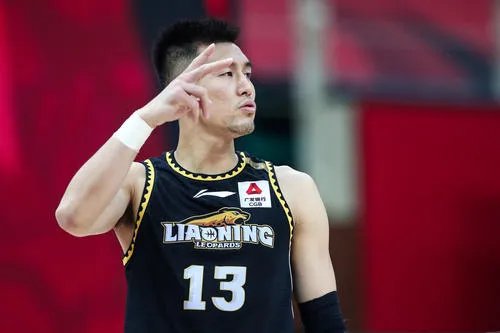 郭艾伦失声痛哭,你对他的表现满意吗?