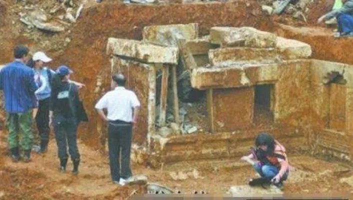 两千年前古墓挖出千年神龟真相揭晓(图)