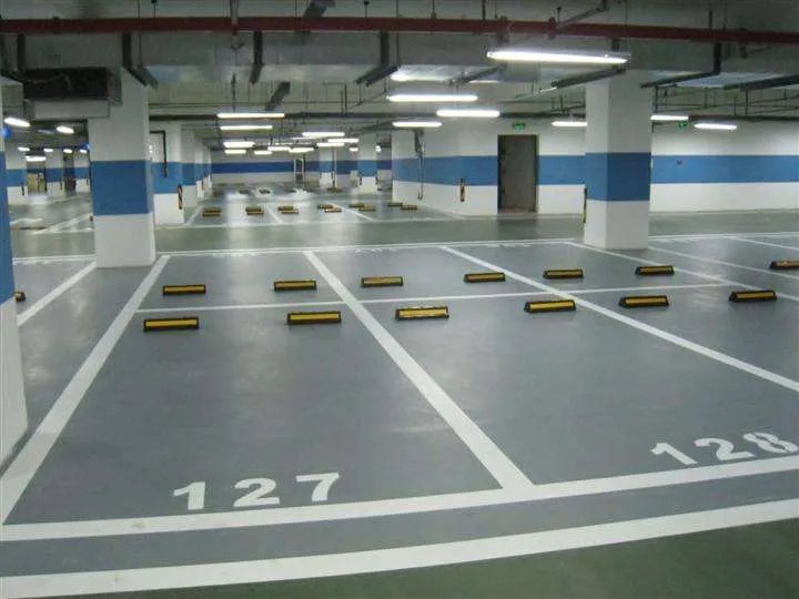 金刚砂固化剂地坪的具体做法是什么