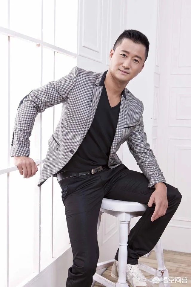 有人把吴京写进户口簿，你怎么看？