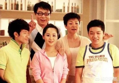 《家有儿女》主演重聚,杨紫张一山都发展的很好,夏雨现在如何?