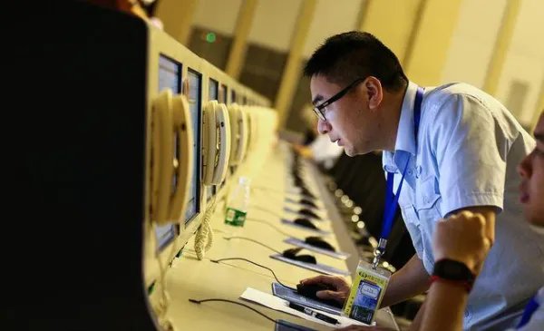 火箭发射失利后初中生写给科研人员的信,信的内容是什么?
