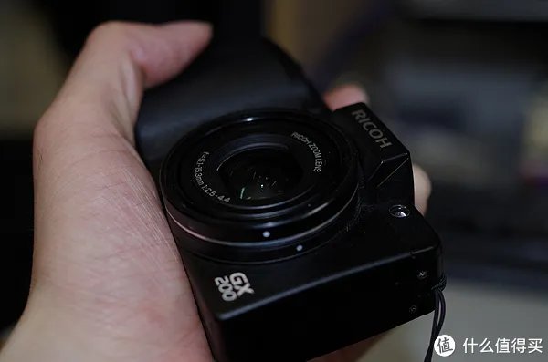 一个过时的备机:RICOH 理光 GX200