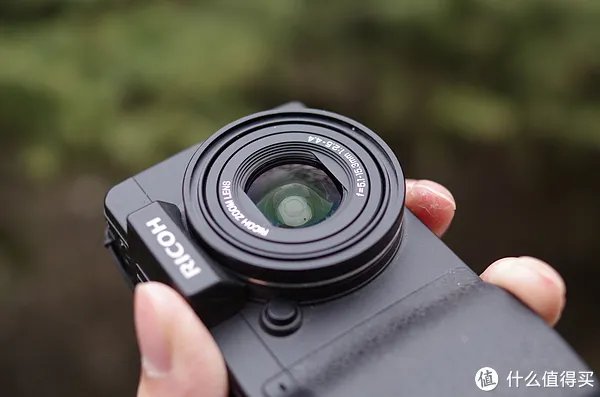 一个过时的备机:RICOH 理光 GX200