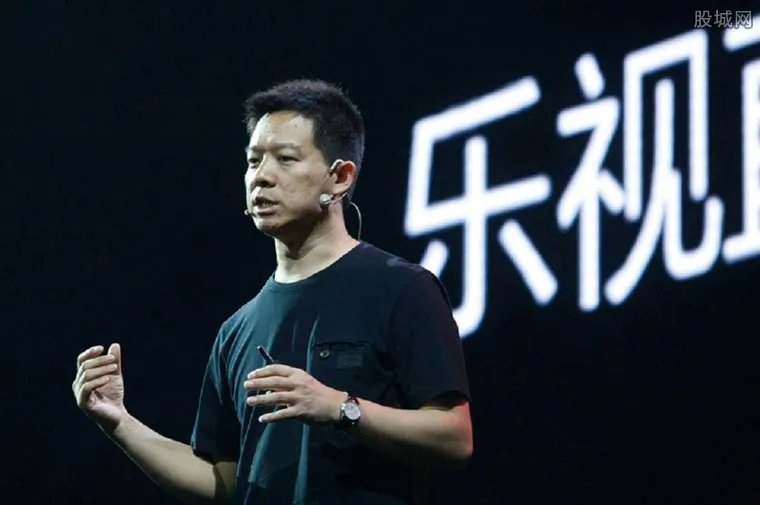 贾跃亭为什么不回国 贾跃亭和贾乃亮的关系