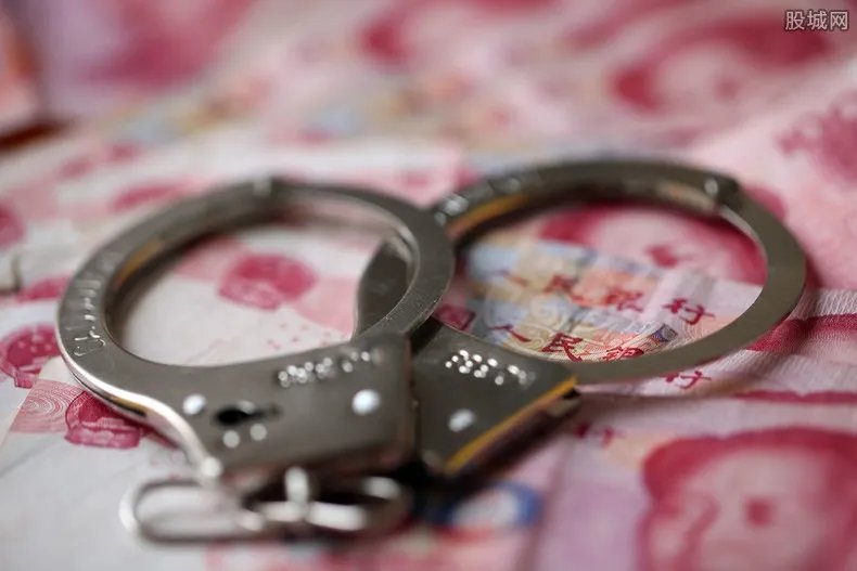 王健林手下万达老将被警方带走 犯了什么事情？
