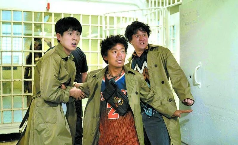 有谁在乎过唐仁话题上热搜,电影中有人物唐仁哪些搞笑片段?