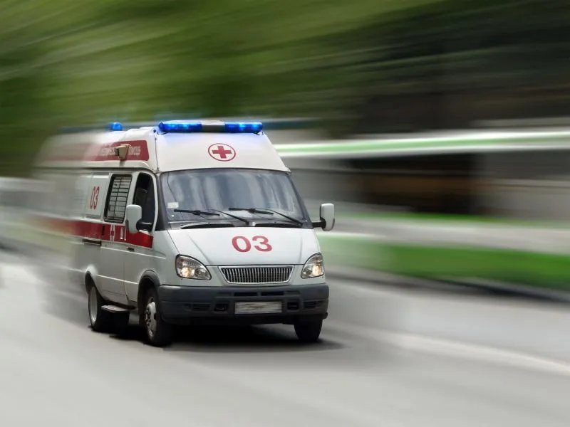 三个月的宝宝训练趴睡窒息身亡,宝宝窒息了应该怎么办?
