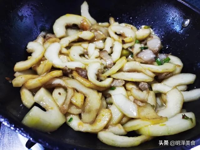 部分餐饮企业复工后涨价，你们能接受吗？