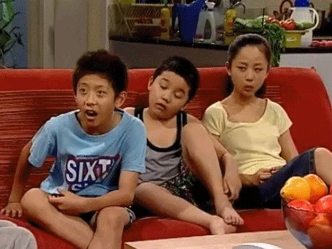 《家有儿女》主演重聚,杨紫张一山都发展的很好,夏雨现在如何?