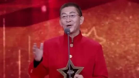 六小龄童晒合照庆结婚33周年，他和妻子是如何相识的？