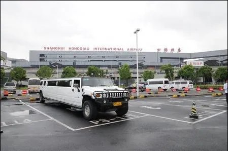 showgirl游艇门过程及内部照片：不堪入目的互动场面