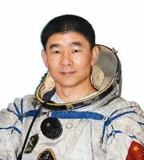 神舟7号的航天员是谁?