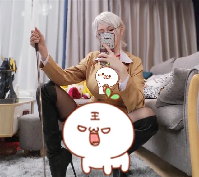 腐团儿ikaros第八张照片分享
