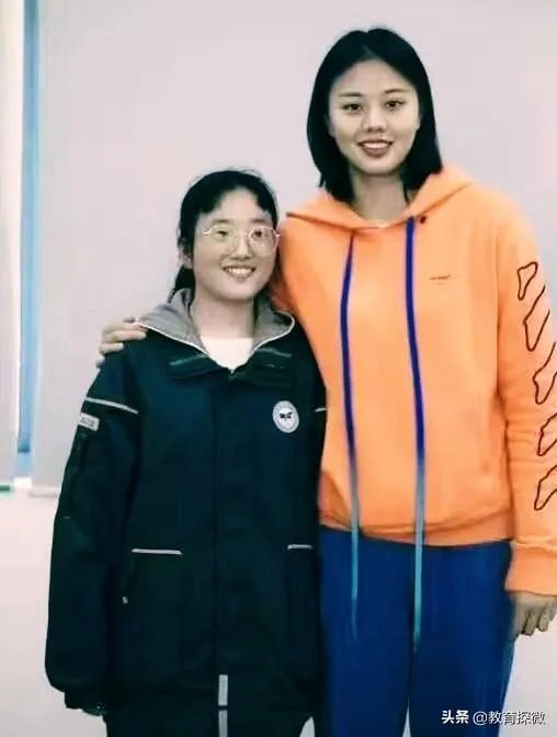 心善人美,中国女排龚翔宇默默资助贫困学生三年,获球迷称赞,如何评价?
