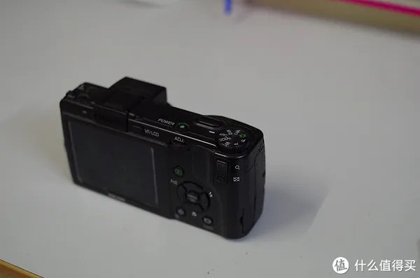 一个过时的备机:RICOH 理光 GX200