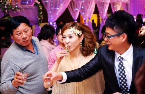 婚礼现场的正规婚庆流程 三大仪式让你步入婚姻殿堂