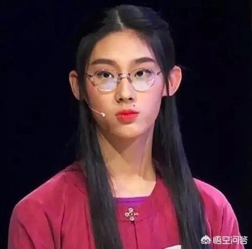 诗词才女武亦姝高考613分，能如愿进入清华吗？你对她的未来怎么看？