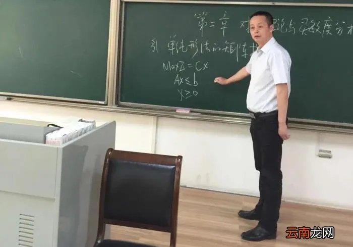 章泽天10年心机上位史 章泽天怎样追刘强东的