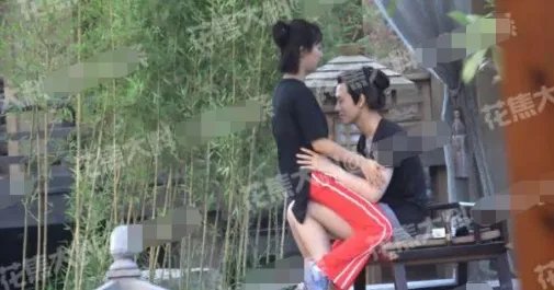 杨紫秒删微博疑似与秦俊杰分手?