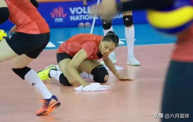 心善人美,中国女排龚翔宇默默资助贫困学生三年,获球迷称赞,如何评价?