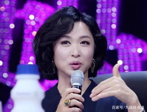 金星老公被问及如何解决生理问题时四字回应,网友:涨知识了。你怎么看?