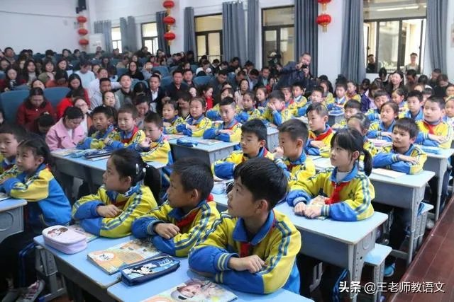 去培训机构学习好,还是请家教好?