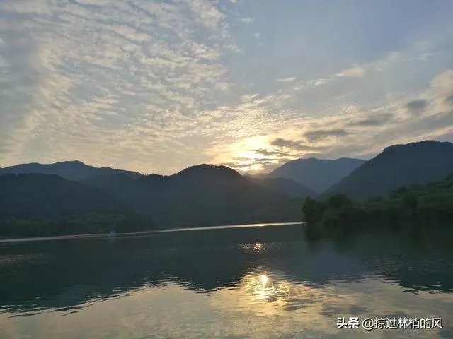 喜欢野钓,发现好多河边都写着禁止钓鱼,有时候硬着头皮去钓,这种行为是不是很low?