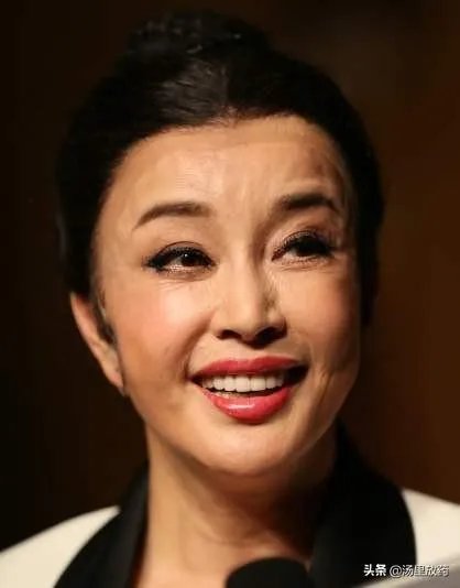 您觉得影视演员刘晓庆真的是不老女神吗?