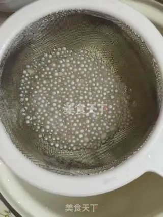 桃胶椰汁西米露