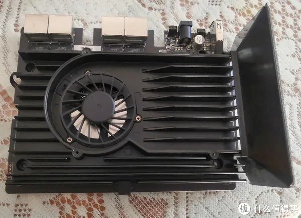 自己动手做维修 篇十五:小米路由器HD —— 更换4TB硬盘