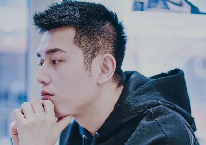 付鹏告别李佳琦选品团队,是否有透漏离开的原因?