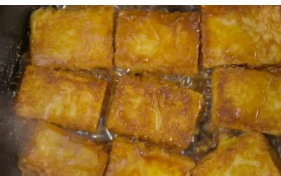 锅塌豆腐是哪个地方的菜?这里的豆腐可以用普通的老豆腐吗?