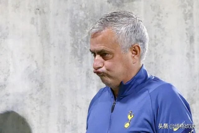 穆里尼奥现在是不是水平露馅了,已经过时并退居二流教练行列了?