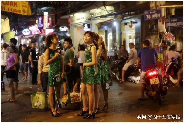 落后的越南是非英语国家,为何外国人比较多?
