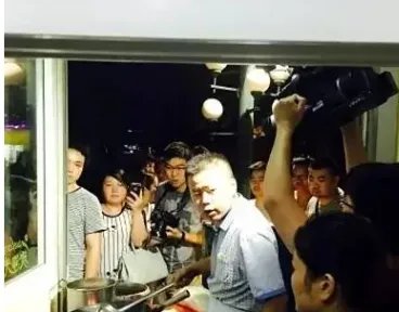 南京的老头酸豇豆炒饭和金口福炒饭,哪个更好吃?