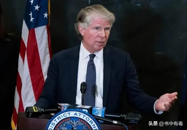特朗普向最高法院提交紧急申请，纳税记录会是那根稻草吗？