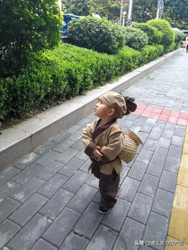 到21日,意大利每1250人左右确诊1人,最终确诊会超10万吗?