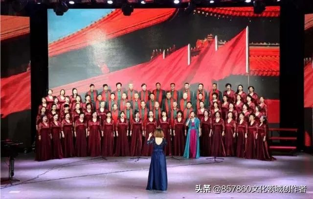 有什么好的歌曲适合在公司年会大合唱的?求推荐?