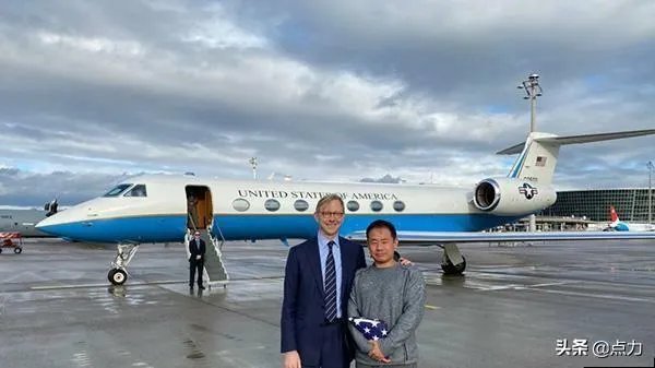 为什么感觉伊朗急于挑衅美国呢?而美国却一反常态,仅对其部分航空机构进行制裁?