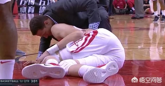 丁彦雨航拿了两届CBA常规赛MVP,为何在NBA地位远不如周琦?