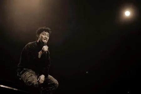 适合男生ktv唱的歌曲,都有哪些啊?