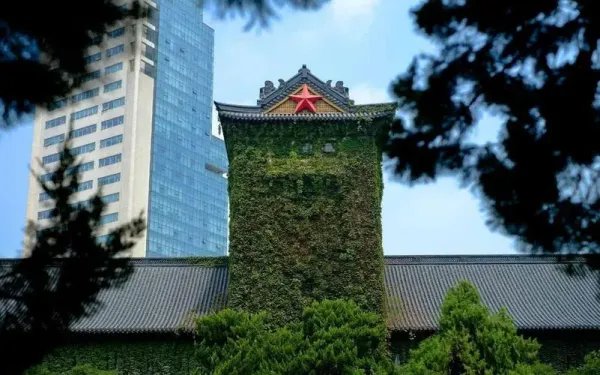 作为首次跻身世界大学百强的南京大学,有哪些特色的专业呢?