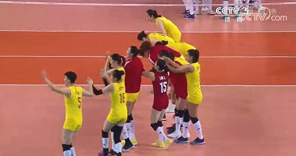 中国女排3-0横扫排行榜第一的土耳其队,对这场比赛有何评述?