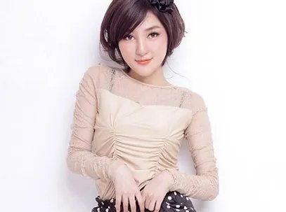 郭美美公开与男友接吻照,并自曝被男友宠的一塌糊涂,这次是炫男友吗?