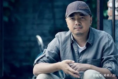 胖到像是怀胎7月孕妇的徐峥,是如何自我调侃的?