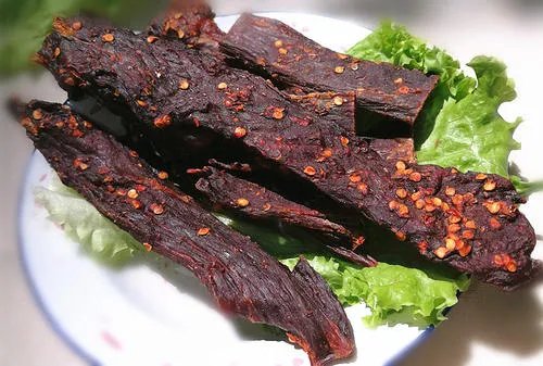 主播卖的牛肉干实为鸭肉干,这算不算欺诈消费者?