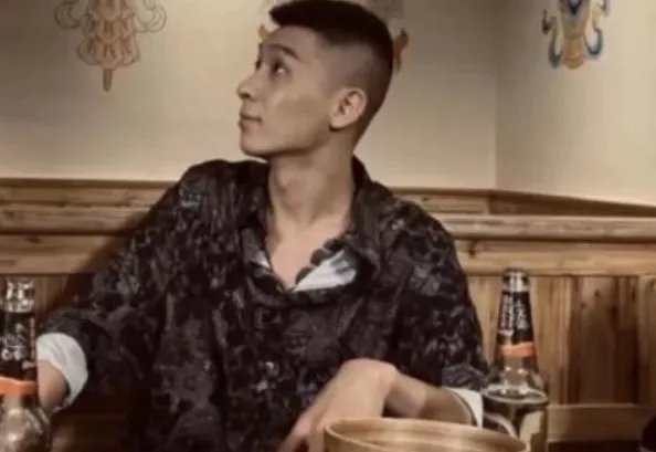 网红宏楠触电去世了？